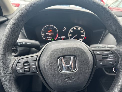 Certified 2024 Honda HR-V LX image 24