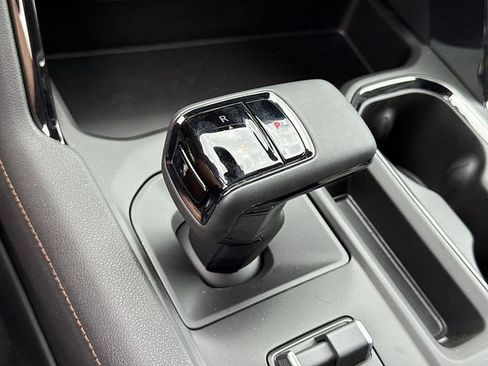 New 2026 GMC Sierra 1500 AT4 w/ AT4 Premium Package AWD/4WD image 13