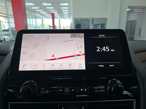 Used 2024 Nissan Armada SL image 25