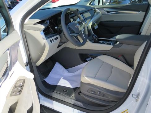 New 2026 Cadillac XT5 Premium Luxury w/ Driver Assist Package image 11