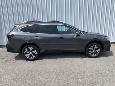 Certified 2022 Subaru Outback Touring XT w/ Popular Package #2 AWD/4WD image 2