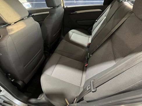 Used 2011 Chevrolet Aveo LT FWD image 9