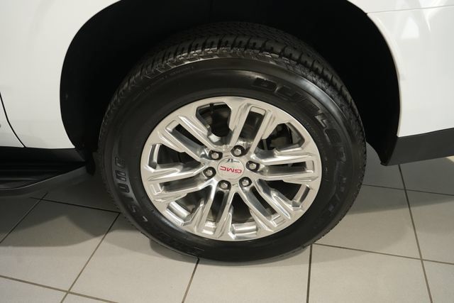 Used 2021 GMC Yukon XL SLT AWD/4WD image 11