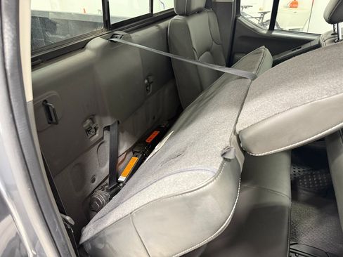 Used 2020 Nissan Frontier PRO-4X w/ Pro-4x Utility Package image 57