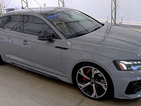 Used 2022 Audi RS 5 Sportback AWD/4WD image 3