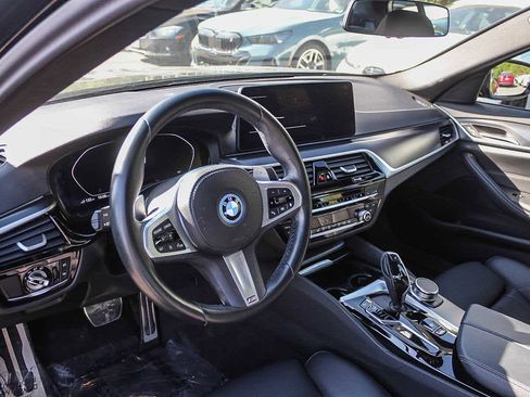 Certified 2023 BMW 530e w/ M Sport Package image 13