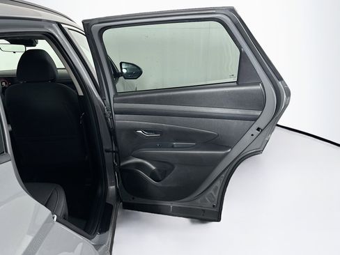 Used 2025 Hyundai Tucson SEL FWD image 32