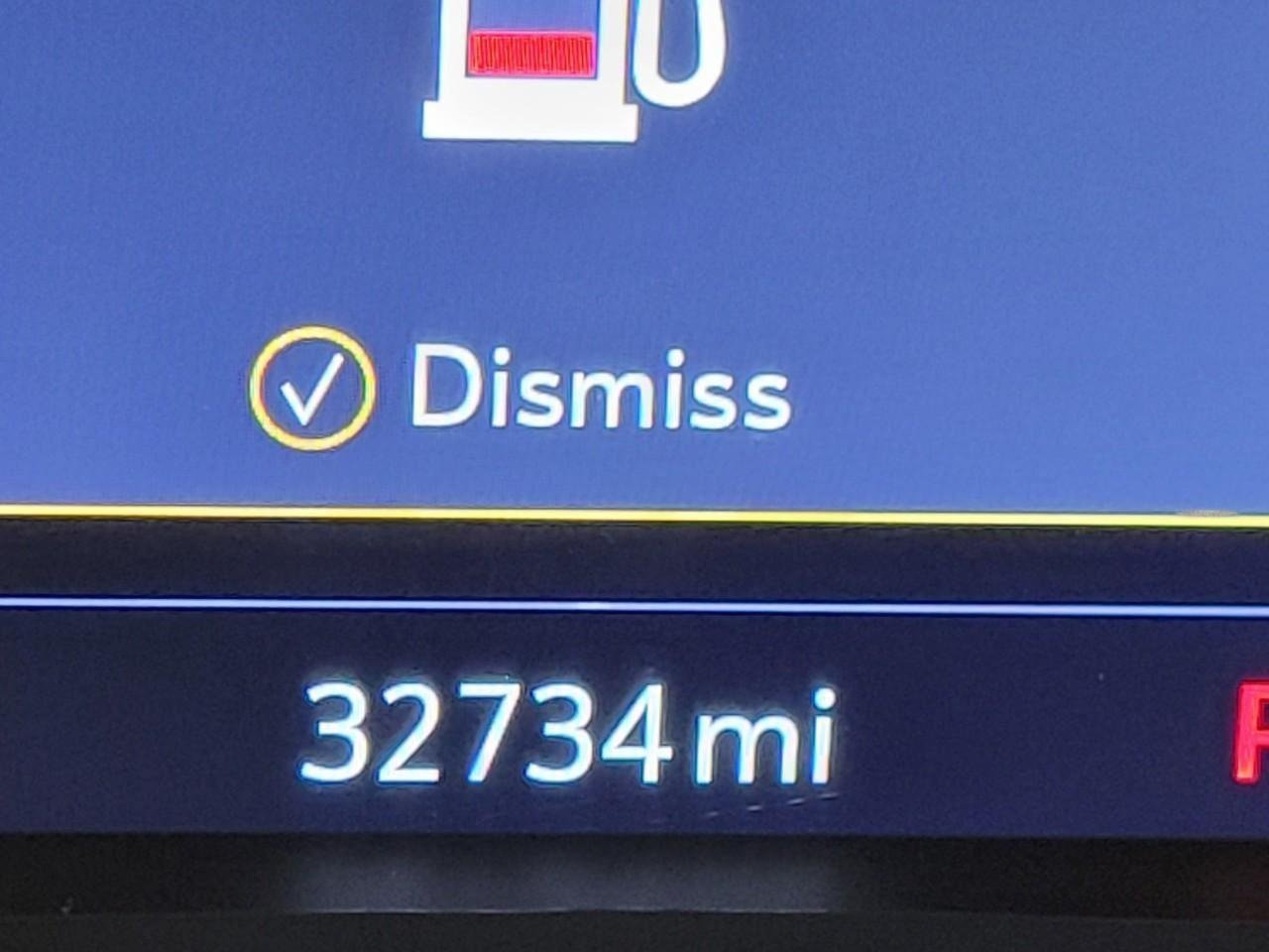 Used 2023 Buick Envision Essence AWD/4WD image 4