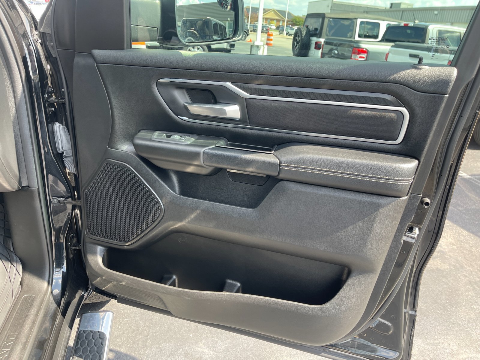 Used 2025 RAM 1500 Big Horn AWD/4WD image 19