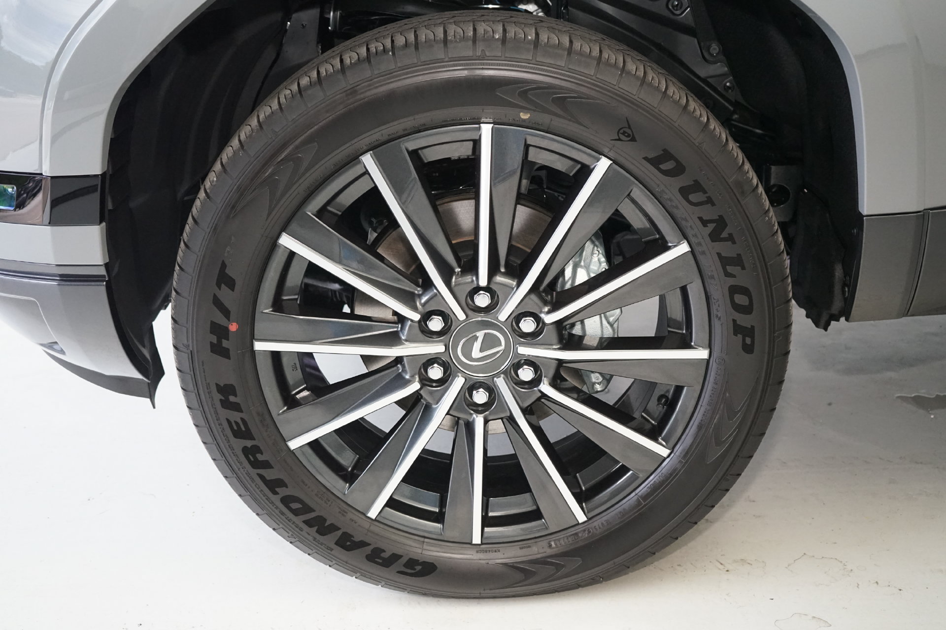 Used 2026 Lexus GX 550 AWD/4WD image 36