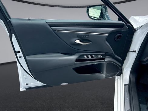 Used 2025 Lexus ES 350 w/ Premium Package FWD image 35