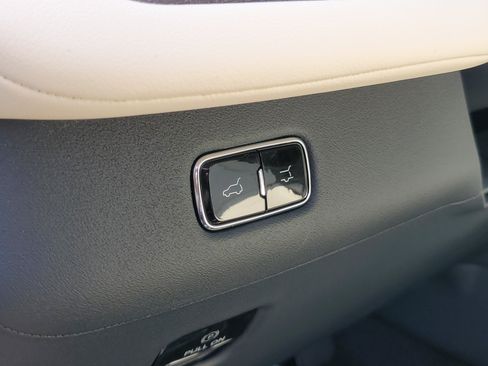 New 2027 Lincoln Navigator L Reserve AWD/4WD image 15
