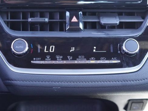 Used 2024 Toyota Corolla SE FWD image 24