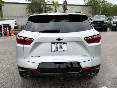 Used 2021 Chevrolet Blazer RS w/ Enhanced Convenience Package FWD image 5