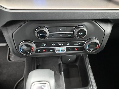 New 2026 Ford Bronco Outer Banks image 3