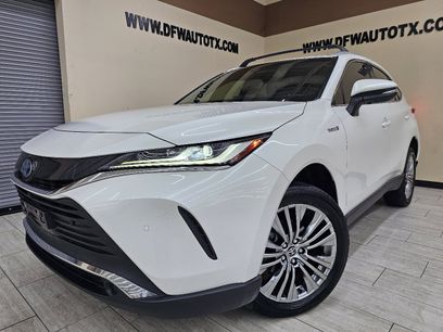 Used 2021 Toyota Venza Limited w/ Carpet Mat Package (TMS)