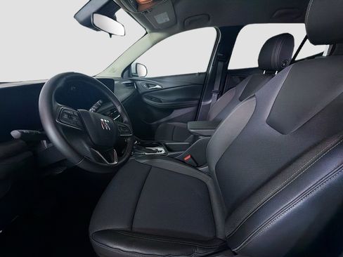 Used 2025 Buick Encore GX Preferred FWD image 13