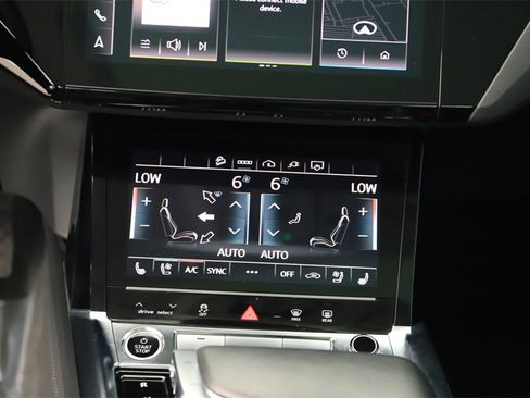 Used 2023 Audi e-tron Premium Plus w/ Premium Plus Package image 20
