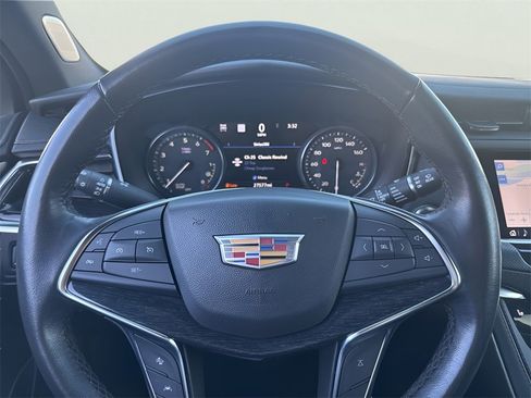 Used 2023 Cadillac XT5 Premium Luxury w/ Technology Package image 22