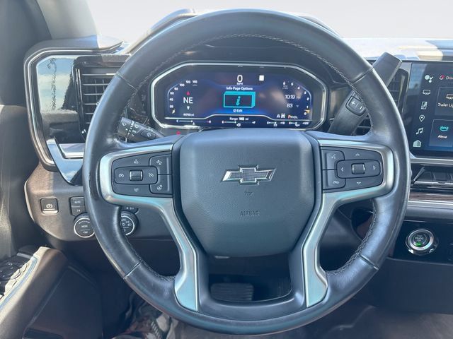 Used 2023 Chevrolet Silverado 1500 RST w/ Z71 Off-Road Package AWD/4WD image 14