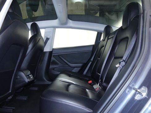 Used 2021 Tesla Model 3 Long Range image 22