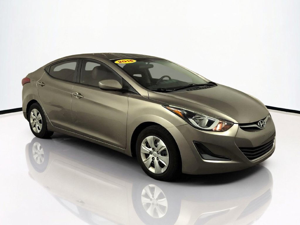 Used 2016 Hyundai Elantra SE FWD image 2