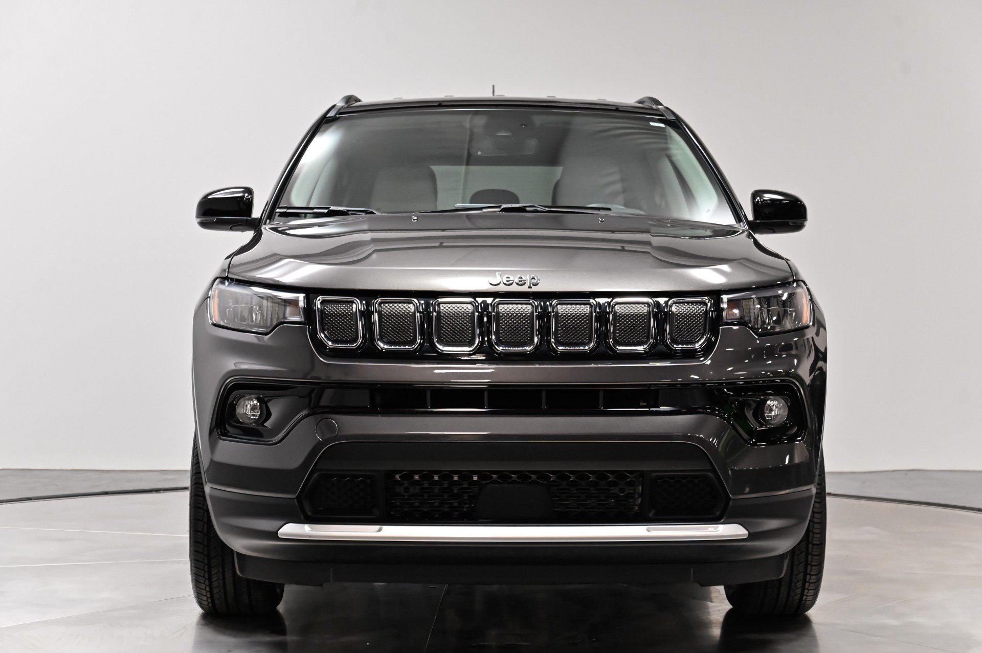 Used 2022 Jeep Compass Limited AWD/4WD image 17