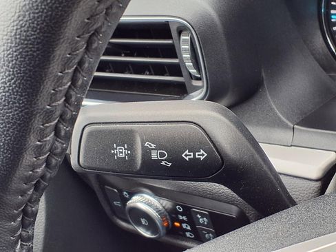 Certified 2022 Ford Explorer XLT w/ Equipment Group 202A image 16