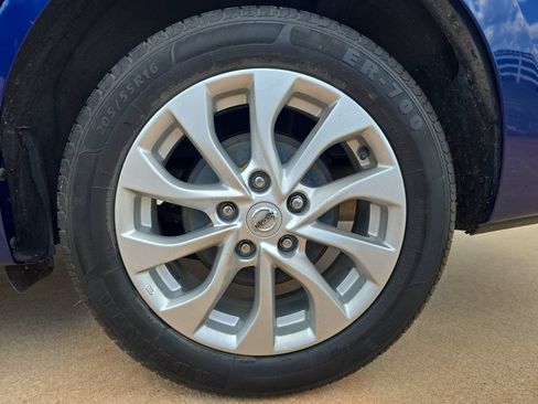Used 2019 Nissan Sentra S w/ Appearance Package FWD image 32
