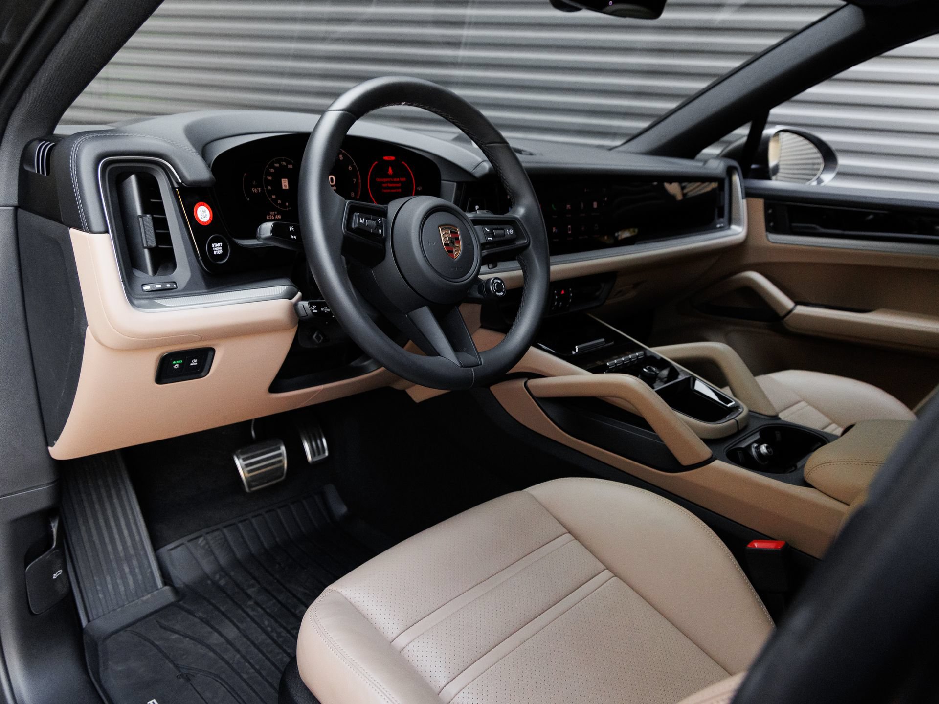 Certified 2025 Porsche Cayenne S AWD/4WD image 4