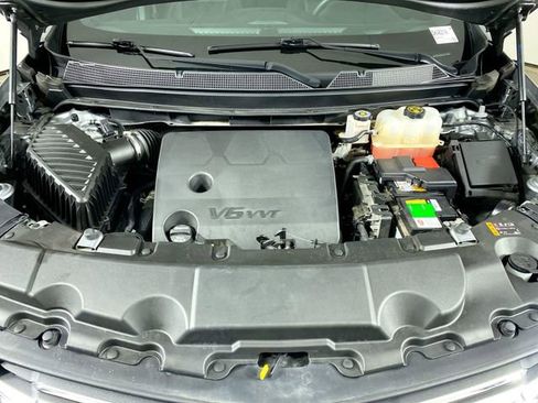 Used 2023 Chevrolet Traverse LT w/ LT Premium Package image 26