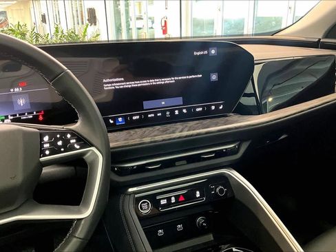 Certified 2025 Audi Q5 Premium w/ Premium Plus AWD/4WD image 7