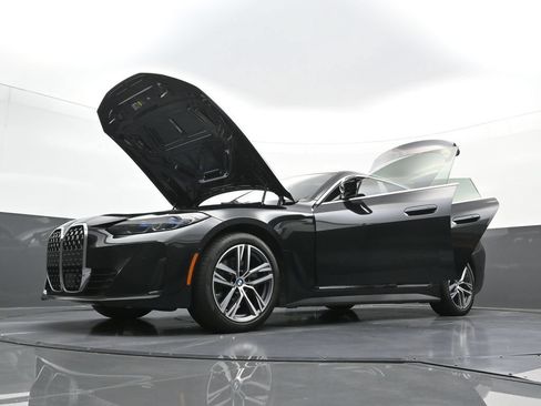 Used 2024 BMW 430i Gran Coupe xDrive w/ Premium Package AWD/4WD image 40