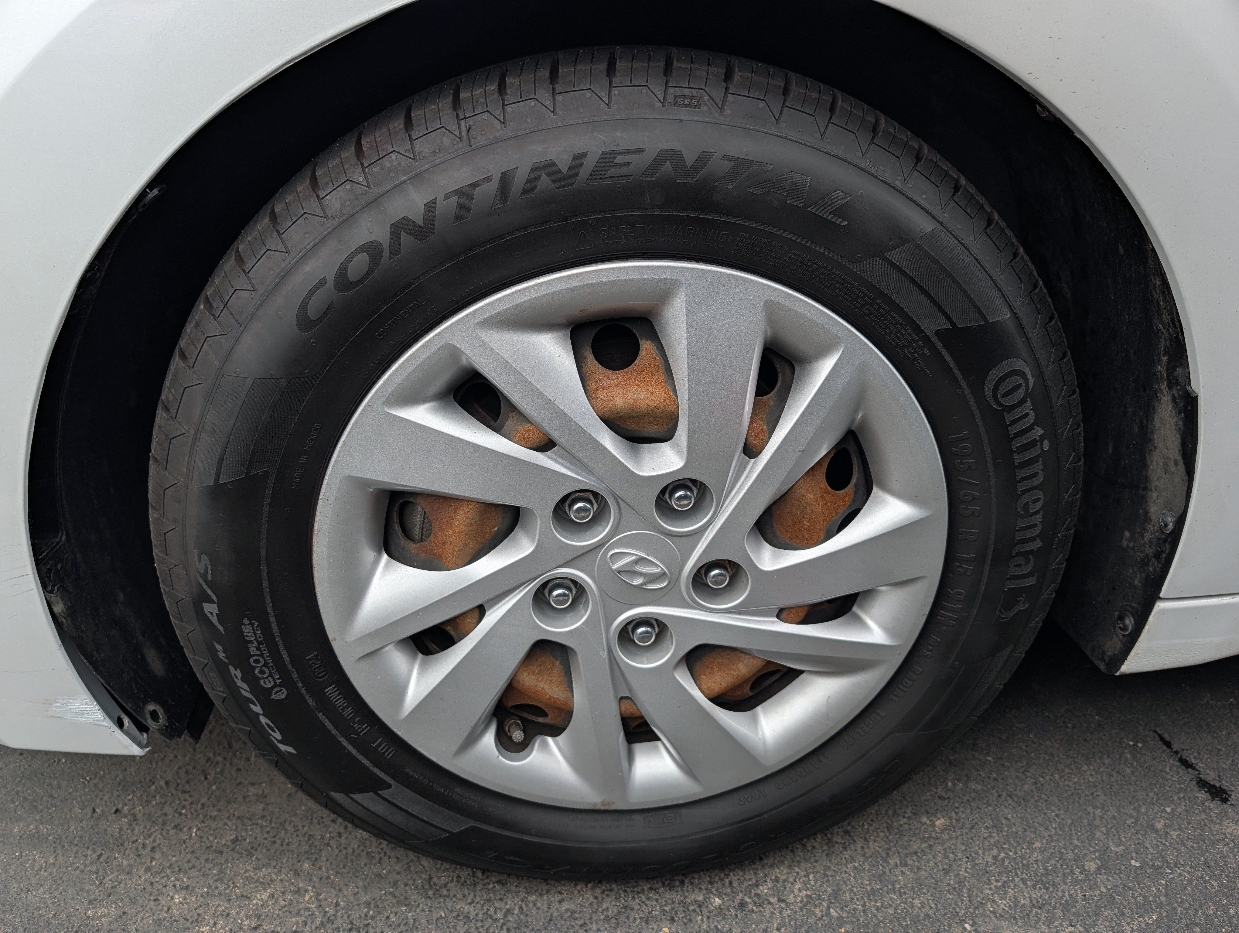 Used 2017 Hyundai Elantra SE FWD image 15
