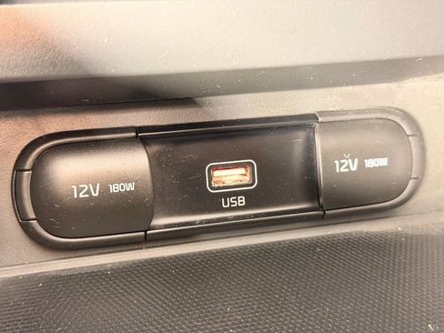 Used 2020 Kia Soul LX FWD image 19