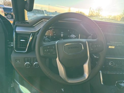 New 2026 GMC Sierra 1500 Denali w/ Denali Reserve Package image 15