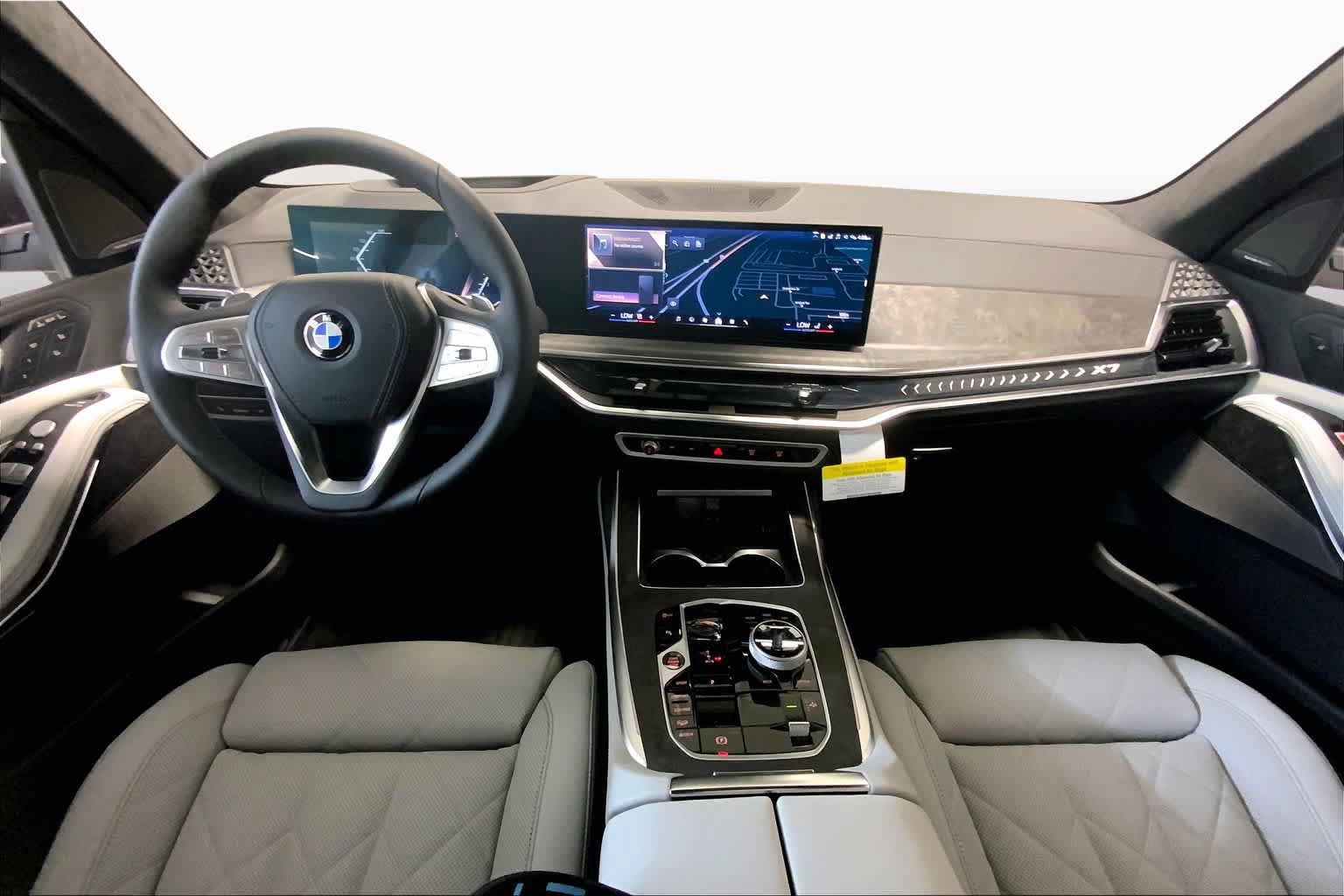 Used 2026 BMW X7 xDrive40i w/ Executive Package AWD/4WD image 5