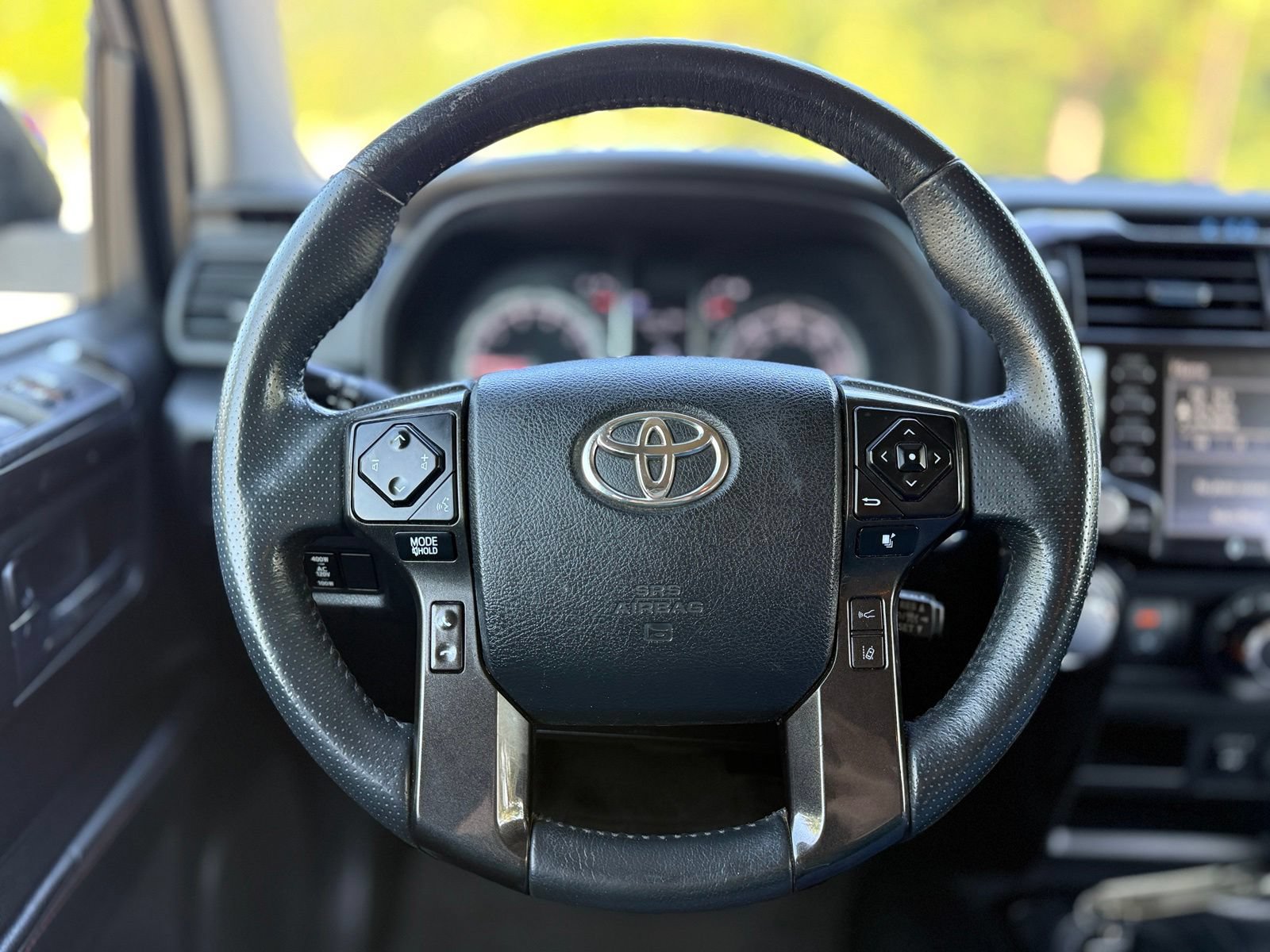 Used 2020 Toyota 4Runner TRD Off-Road Premium AWD/4WD image 25