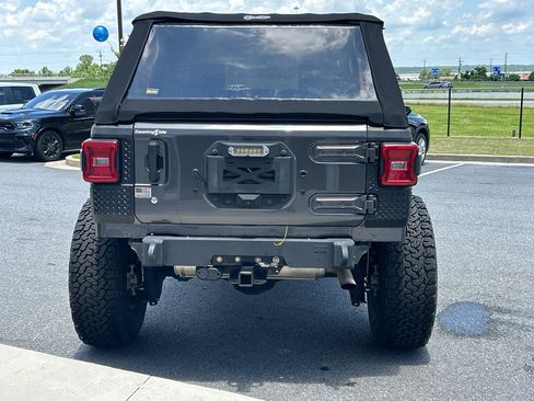 Used 2019 Jeep Wrangler Unlimited Sport image 5