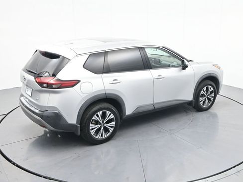 Used 2021 Nissan Rogue SV w/ Premium Package image 30