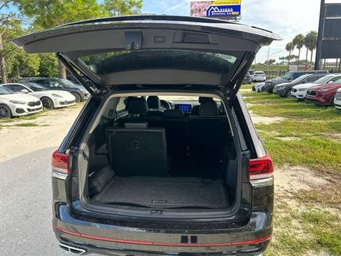 Used 2024 Volkswagen Atlas SEL Premium R-Line AWD/4WD image 8