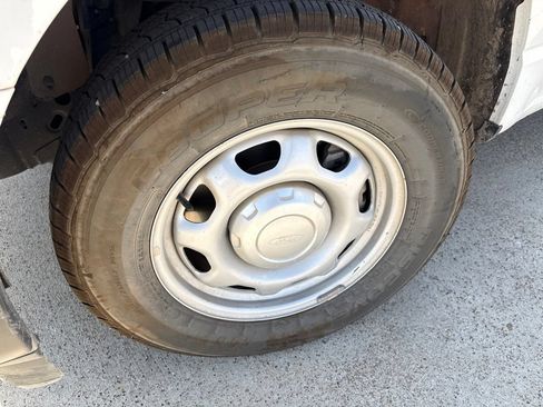 Used 2024 Ford F150 XL RWD image 16
