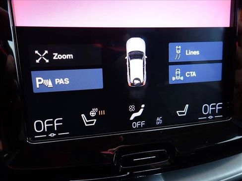 Used 2019 Volvo XC60 T5 Momentum w/ Multimedia Package AWD/4WD image 24