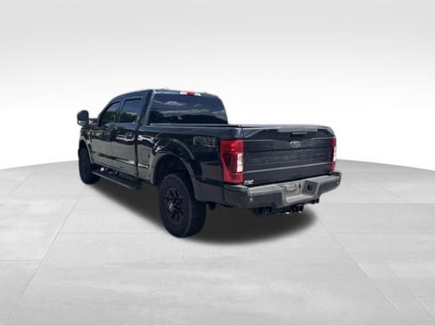 Used 2022 Ford F350 XLT w/ Black Appearance Package AWD/4WD image 9