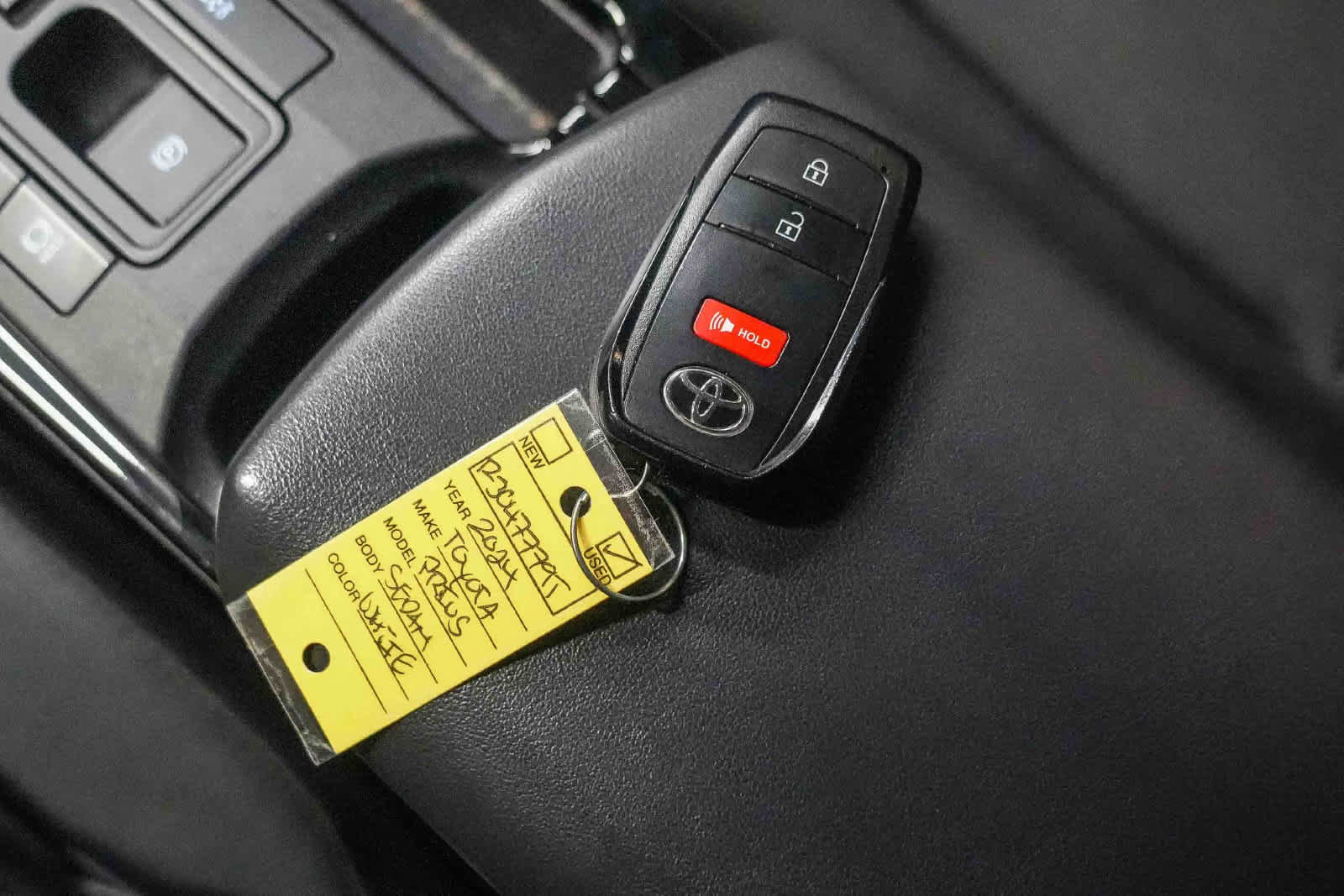 Used 2024 Toyota Prius LE FWD image 22