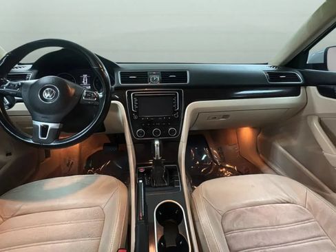 Used 2014 Volkswagen Passat 1.8T SEL Premium FWD image 21