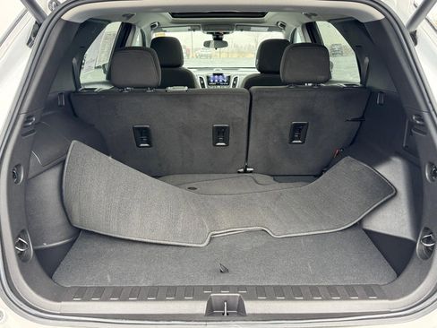 Used 2024 Chevrolet Equinox LT image 4