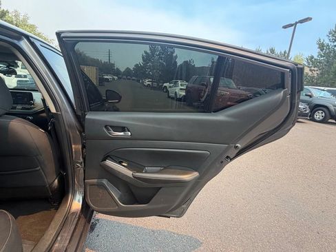 Used 2021 Nissan Altima 2.5 SV FWD image 13
