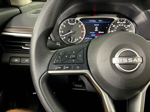 Certified 2024 Nissan Altima 2.5 SV FWD image 11