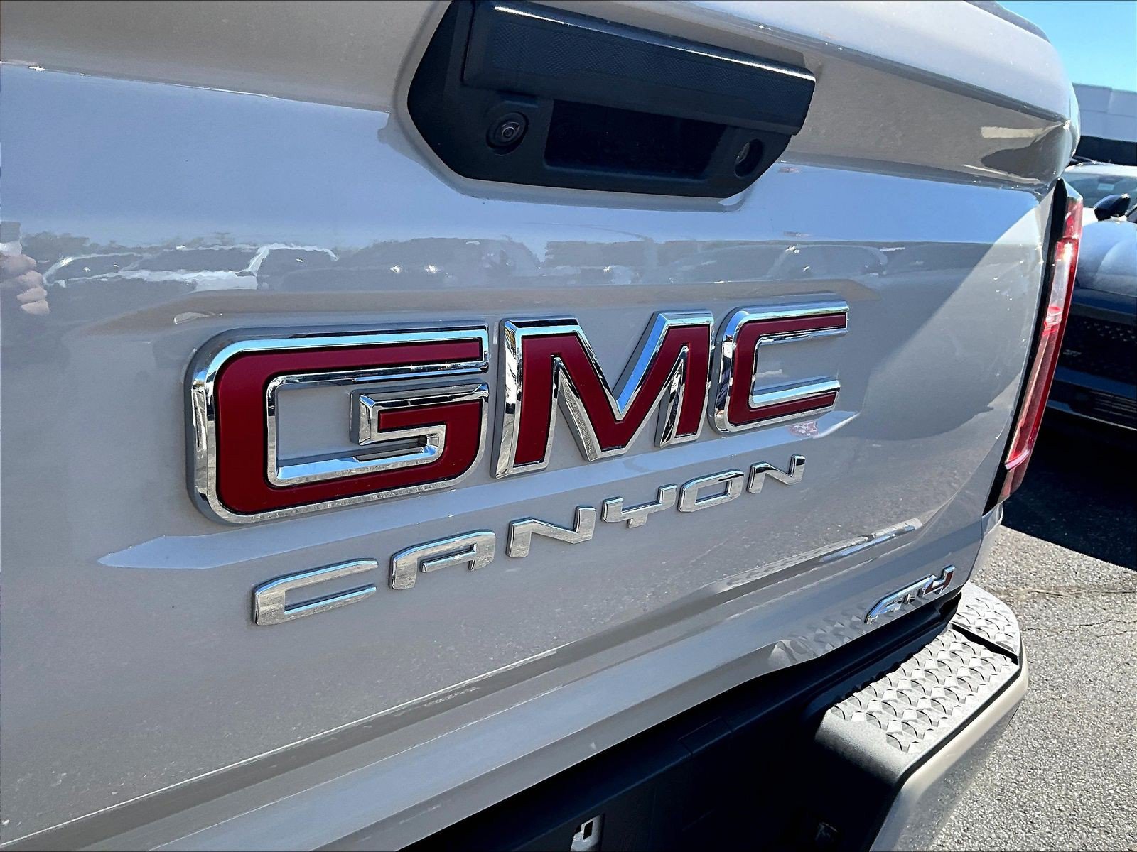 New 2026 GMC Canyon AT4 w/ LPO, Skid Plate Package AWD/4WD image 13